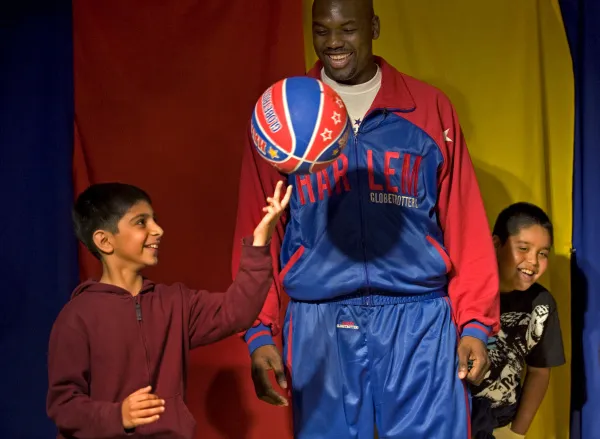 Samee Rauf spinning a basketball